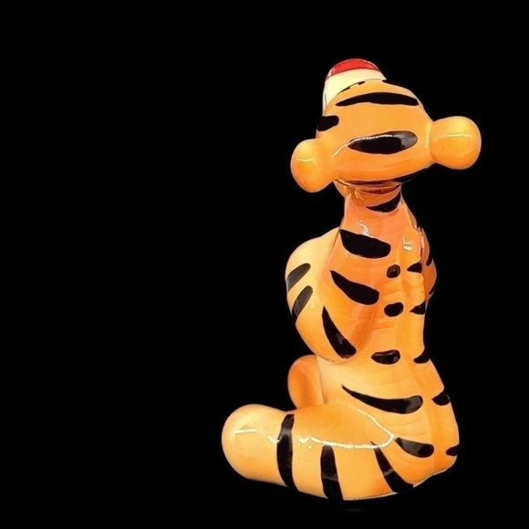 Vintage 1960's Tigger Winnie the pooh ceramic porcelain figurine - Picture 5 of 6